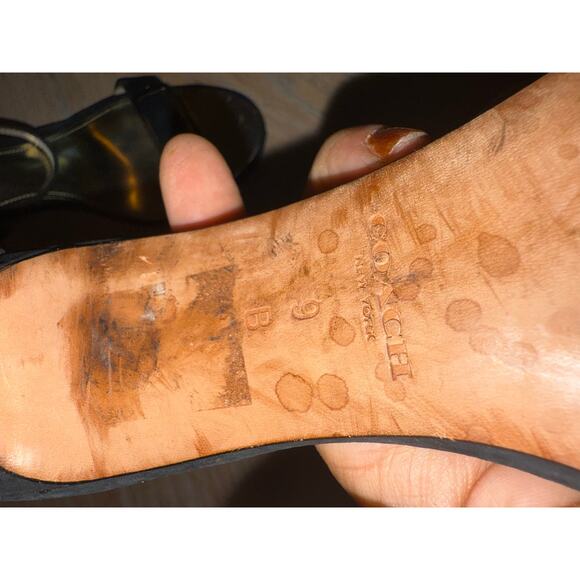 Coach Hampton black leather heels with gold details size 9 - Picture 8 of 11